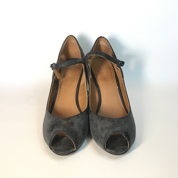 Nicole Grey Cutout Wedges - Picture 3 of 6